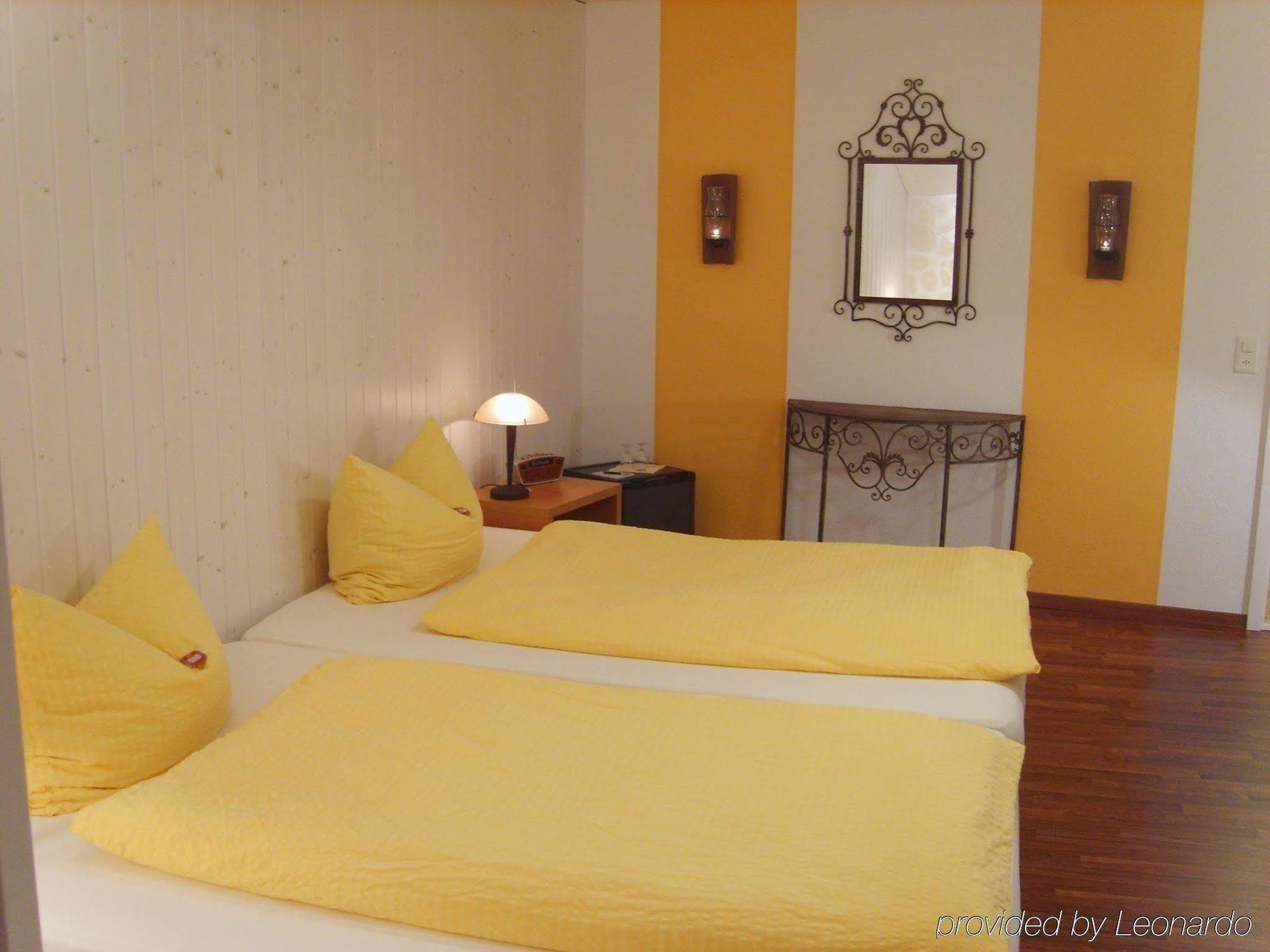 Zunfthaus Zu Wirthen Hotel Solothurn Bilik gambar